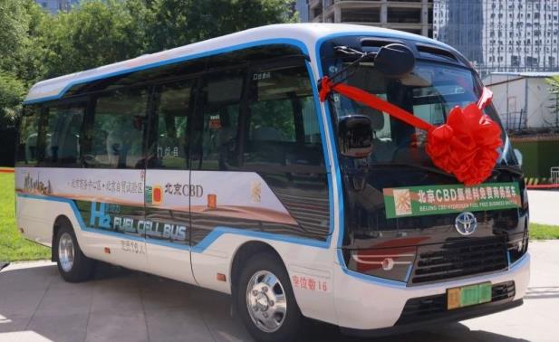 豐田氫燃料電池柯斯達成北京CBD商務班車，是冬奧會的退役車輛
