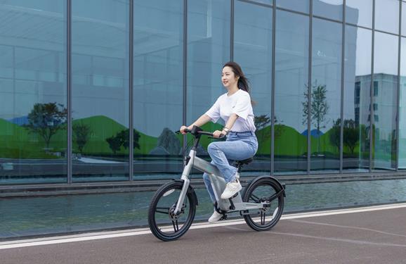 國(guó)內(nèi)首款！永安行正式銷售量產(chǎn)氫能自行車.jpg