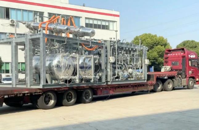 雙良新能源首套綠電制氫系統(tǒng)順利發(fā)貨！.jpg