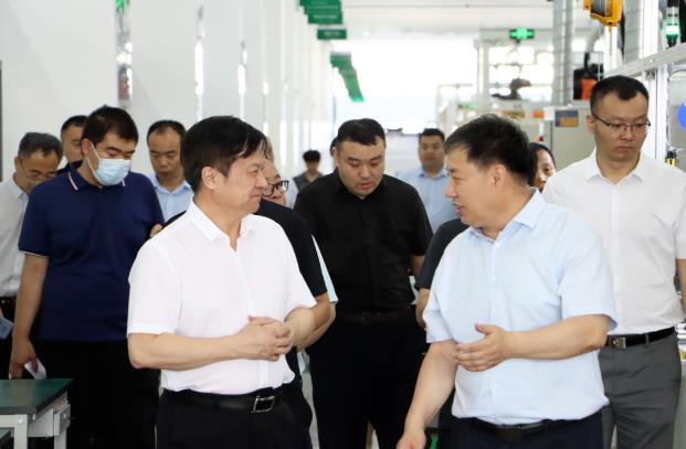 國家能源局一行領導蒞臨海泰新能考察交流.jpg